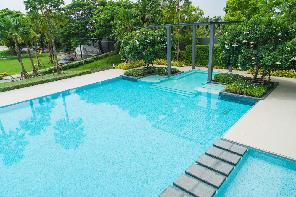swimming pool builder